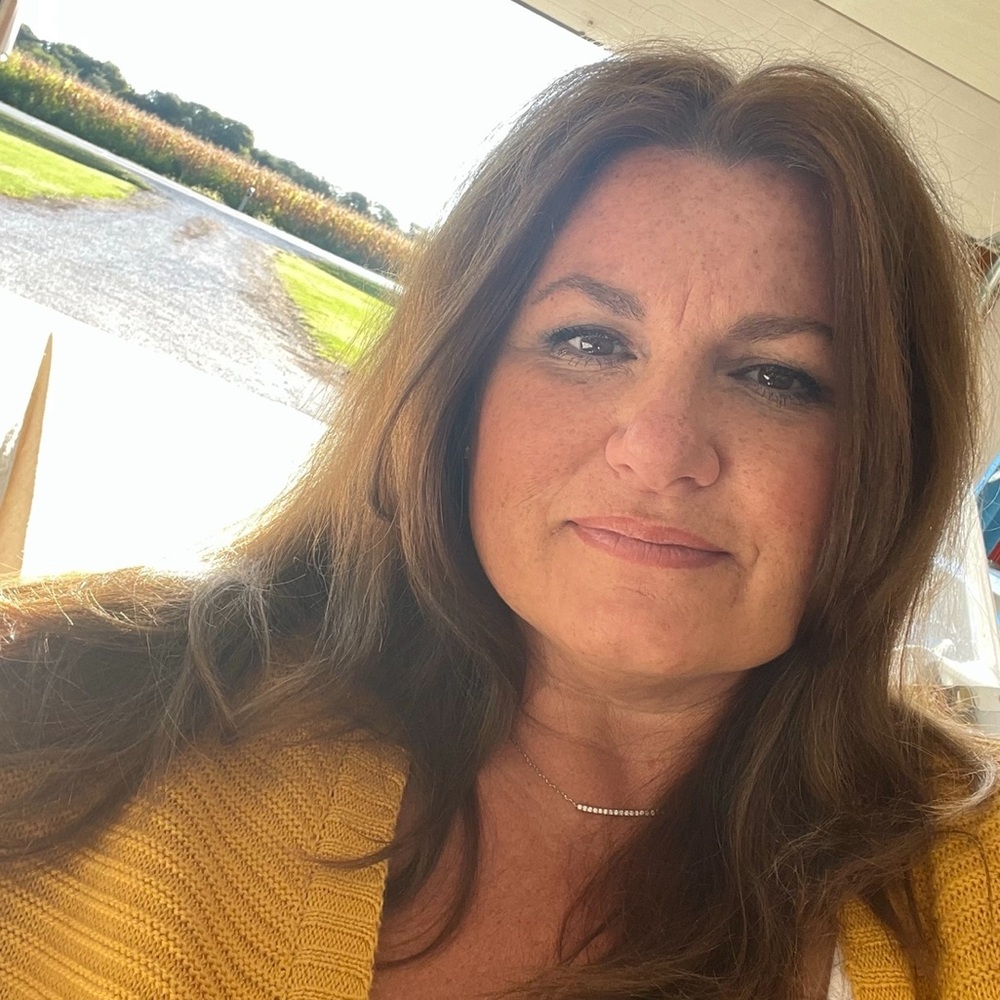 Meet your Posher, Angela